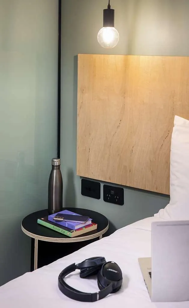 Lylo Auckland Hotel